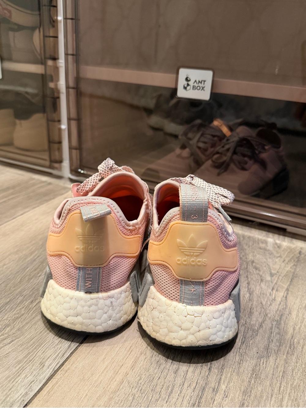 adidas Women's Pink Sneakers NMD R1 - Picture 4 of 5